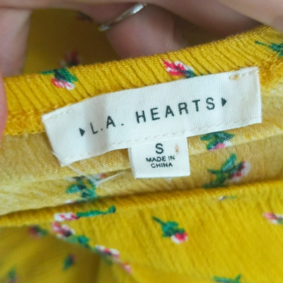 LA Hearts — Yellow Long Sleeve Flowery Crop Top - Size S - Picture 6 of 11